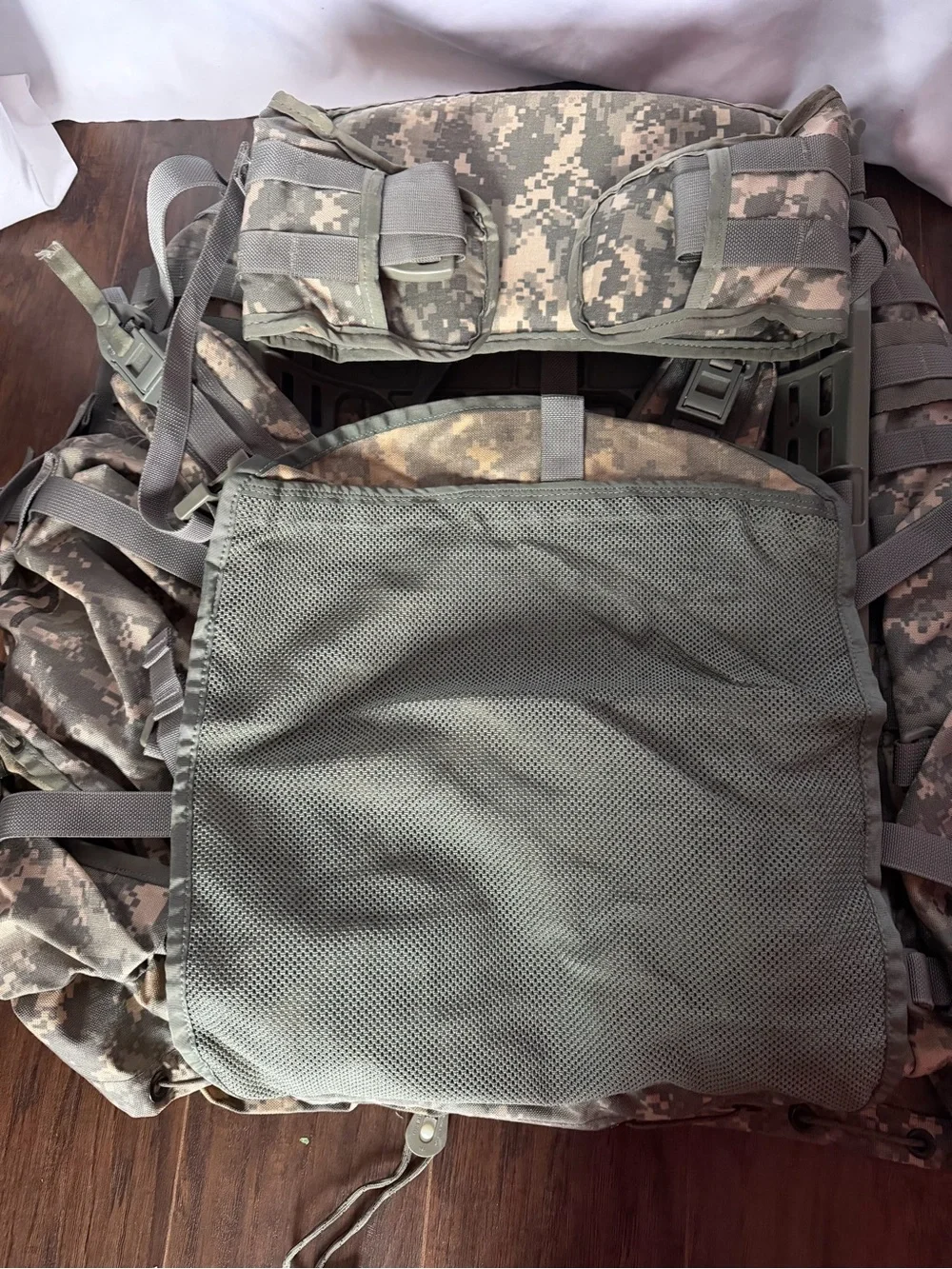 US Military-Style Large Rucksack - Digital Camouflage